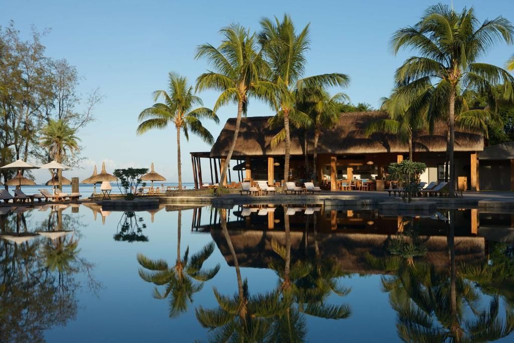 Outrigger Mauritius Beach Resort 5*